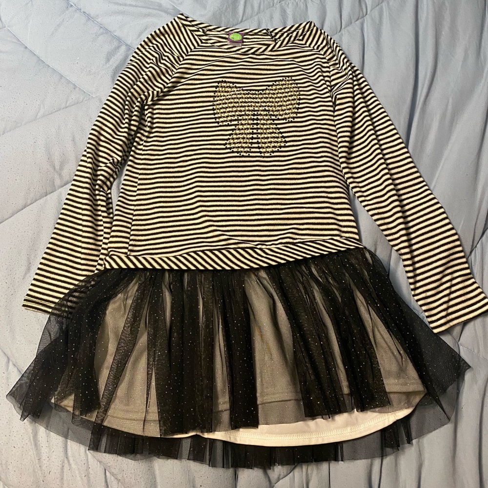 Girls black/off white/gold drop waist dress. Size 10
